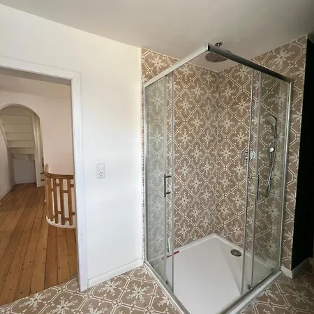 Altbauvilla Im Herzen Von *